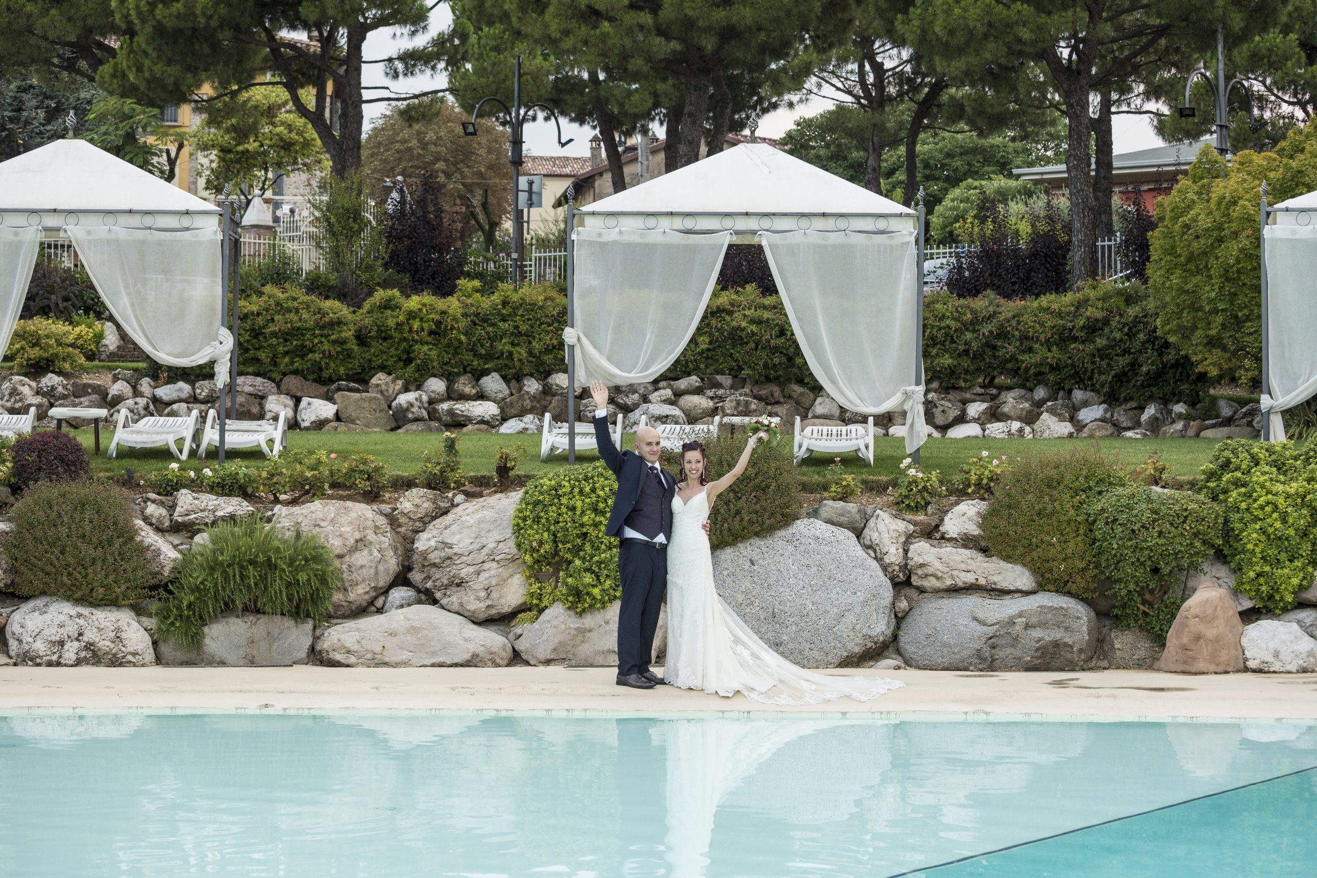 Matrimonio bordo piscina La Cavallina Eventi